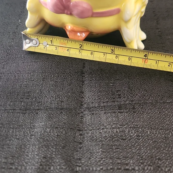 VINTAGE ADORABLE UPSIDE-DOWN BABY CHICK TEA CAP. - Picture 10 of 12